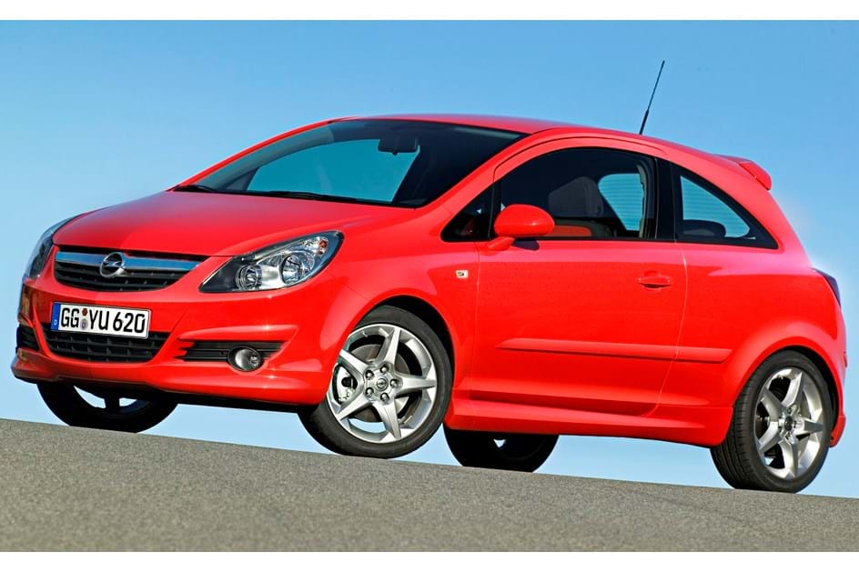 Opel Corsa 120.º aniversário 1.2 a