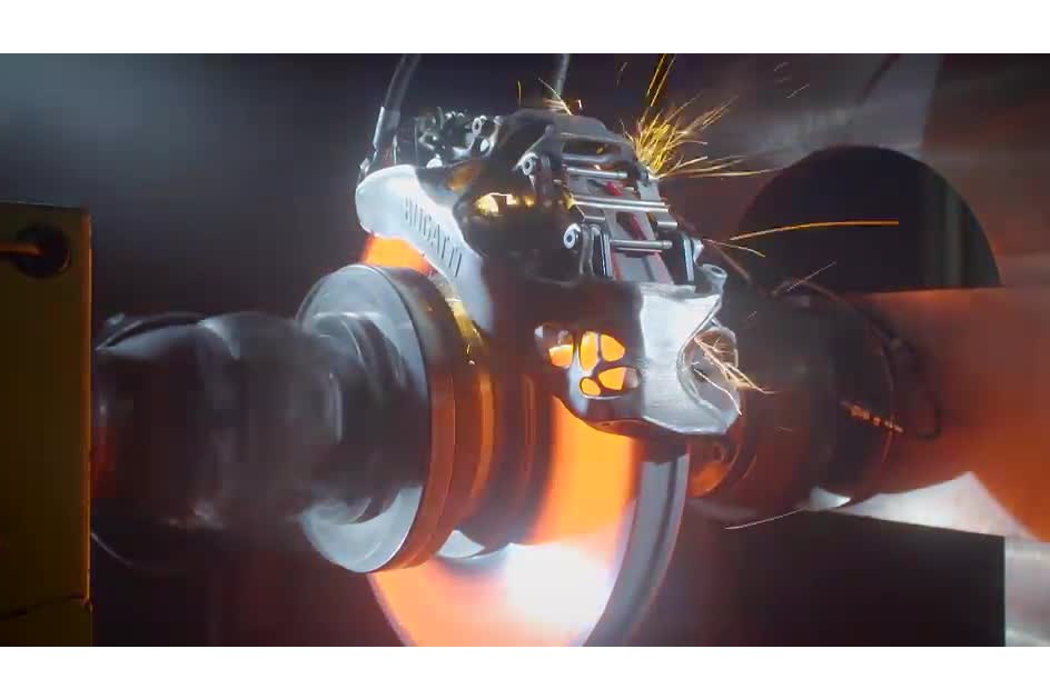 É assim que a Bugatti testa as primeiras pinças de travões no mundo feitas numa impressora 3D