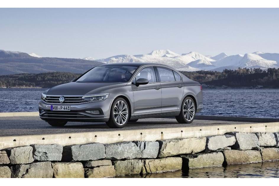 Já foi apresentado o novo VW Passat para a Europa