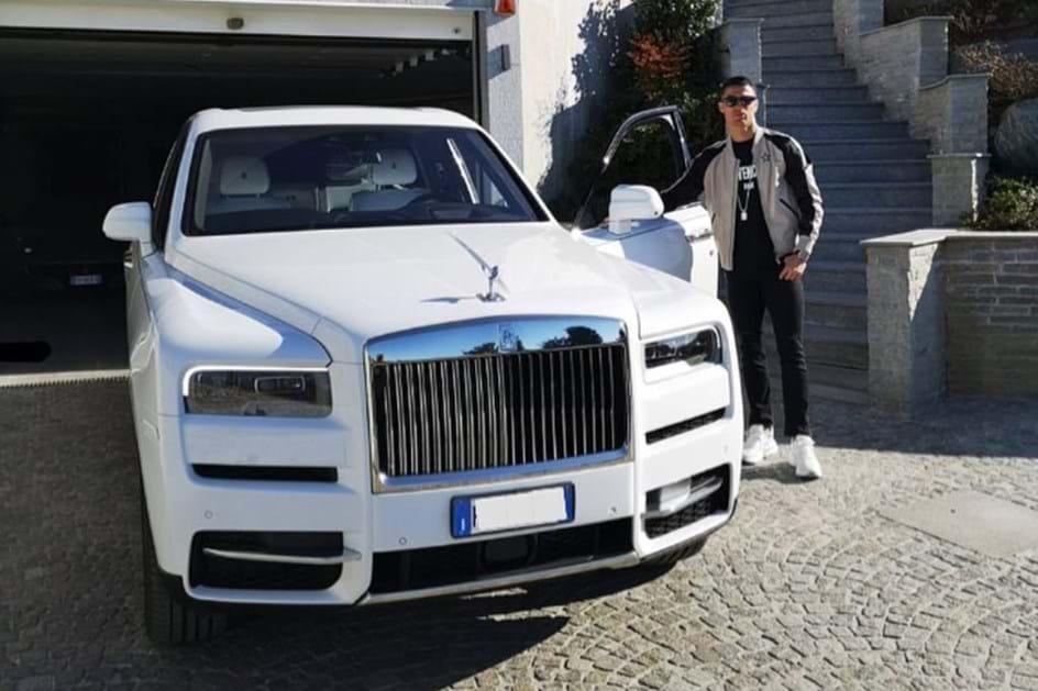 Cristiano Ronaldo “apresentou” Rolls-Royce Cullinan de 700 mil €