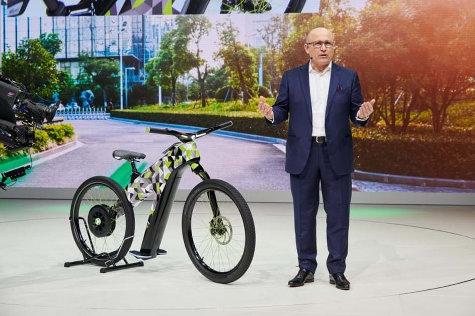 Skoda apresentou bicicleta eléctrica Klement em Genebra: chega aos 45 km/h!
