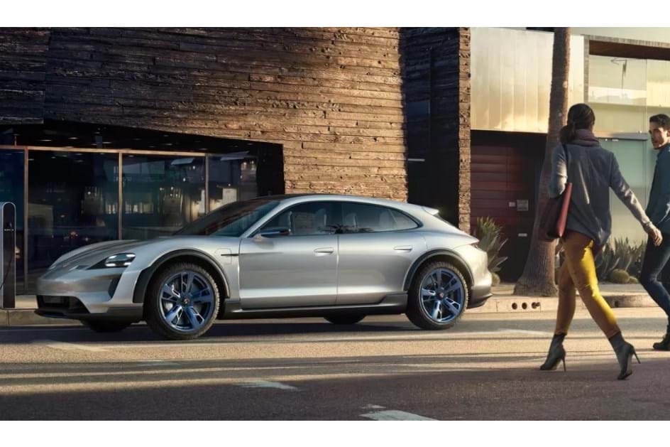 Porsche anuncia: Taycan Cross Turismo confirmado para 2020