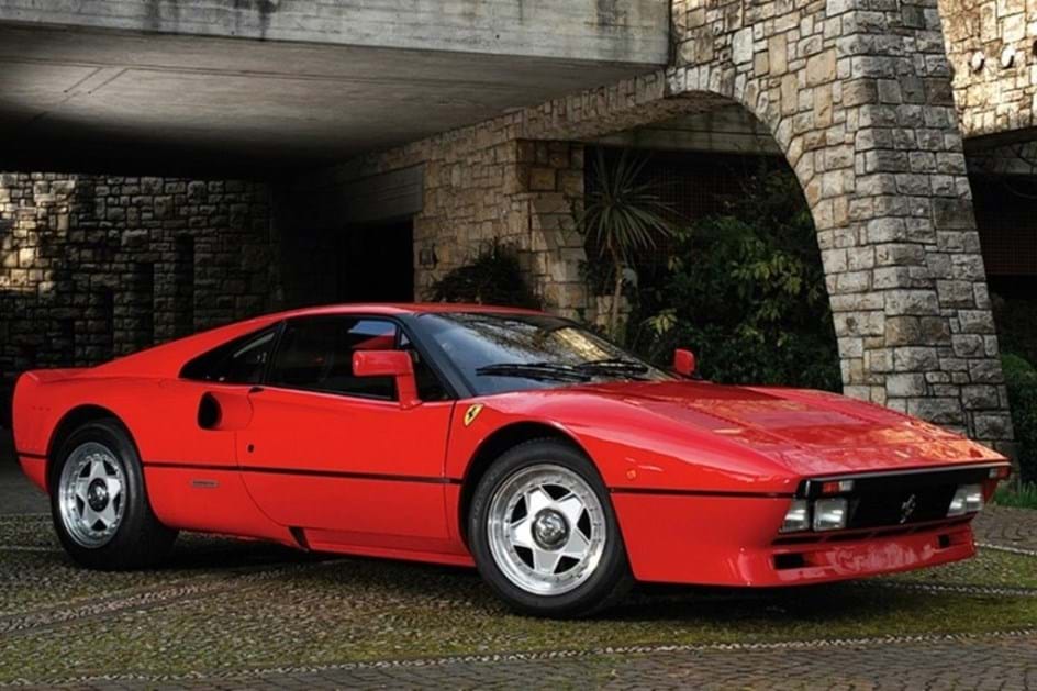 Ferrari 288 GTO de 2 milhões roubado durante ‘test drive’ 