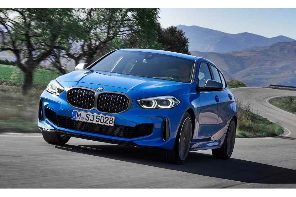 Novo BMW Série 1 chega com tracção dianteira e sem '3 portas'