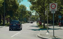 Híbridos da BMW vão entrar automaticamente em modo eléctrico nas cidades