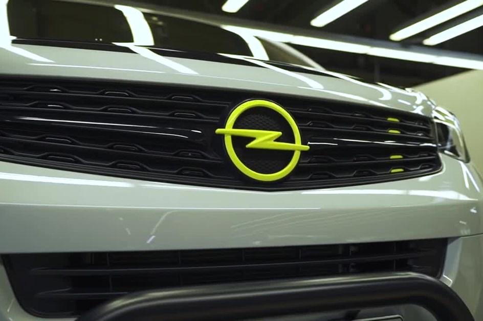 Opel O-Team Zafira Life apresentada na Alemanha
