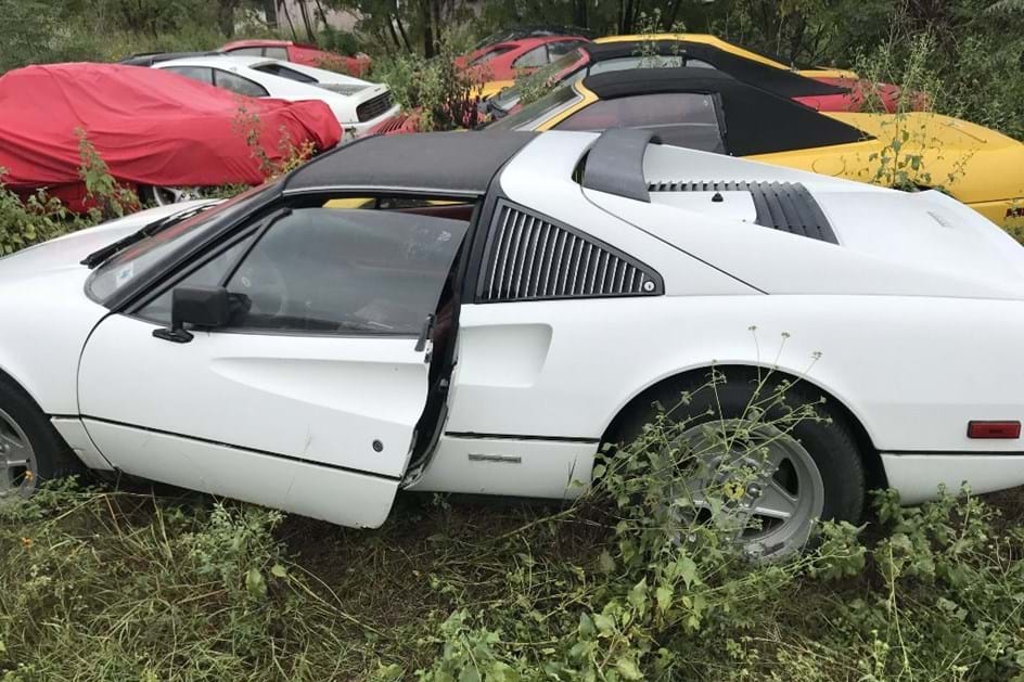 Colecção de Ferraris abandonados tem final feliz
