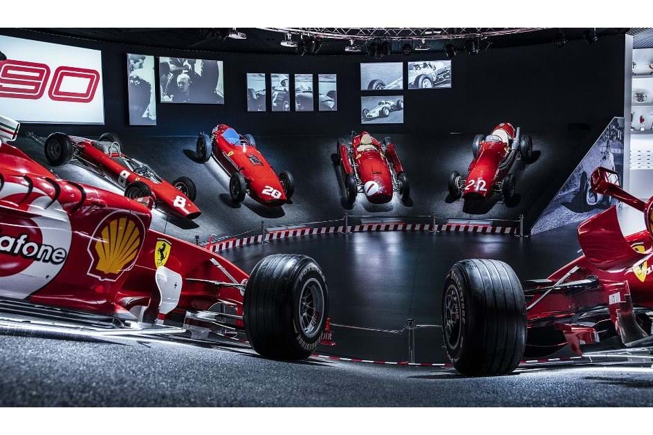 Ferrari celebra os 90 anos da Scuderia com uma exposição muito especial