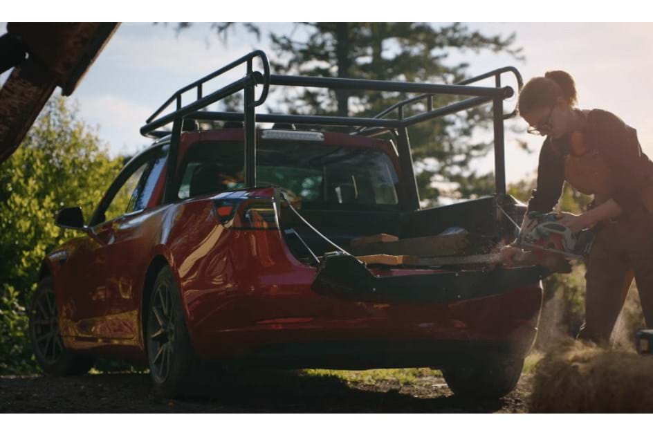 Tesla Model 3 foi transformado numa “pick-up”