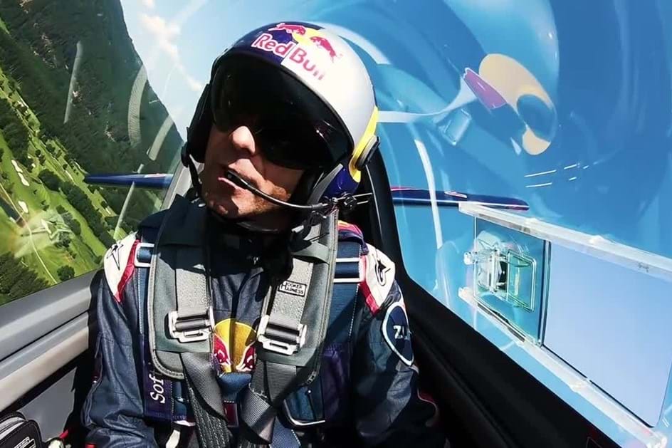 Pierre Gasly voa sobre o GP Áustria