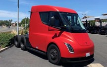 Tesla Semi: o camião eléctrico da Tesla já foi apanhado