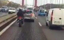 Motard abriu caminho para ambulância na Ponte 25 de Abril e vídeo ficou viral