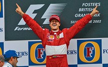 Michael Schumacher tem assistido às corridas de F1 ao lado de Jean Todt