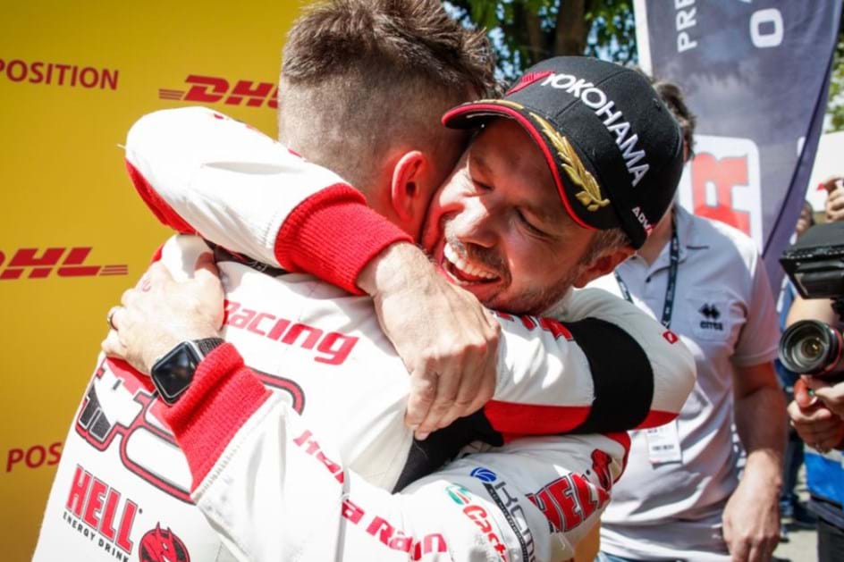 WTCR: Tiago Monteiro regressou com um 15.º lugar no Japão - CNN