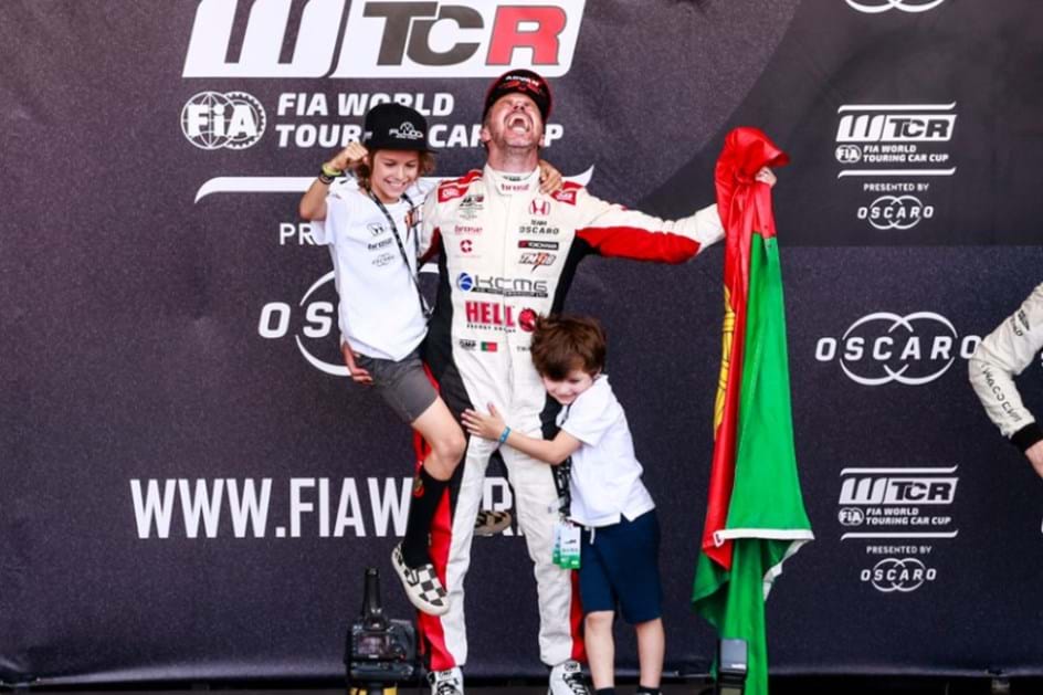 WTCR: Tiago Monteiro regressou com um 15.º lugar no Japão - CNN