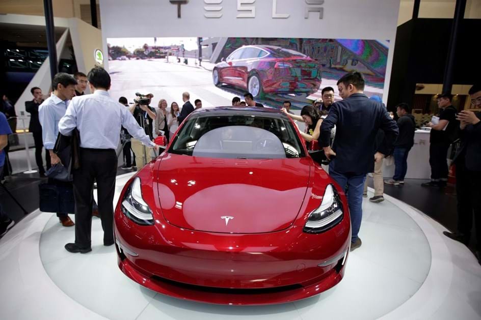 Tesla elimina versões mais baratas do Model S e X e baixa preço do Model 3