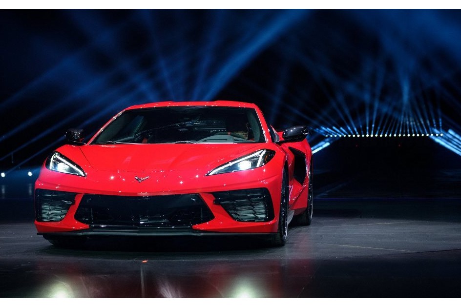 Stingray: primeiro Corvette de motor central já foi revelado
