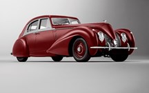 Bentley que desapareceu na Segunda Guerra foi reconstruído