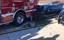 Já se sabe porque um Tesla Model S chocou contra um camião de bombeiros