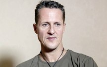 Michael Schumacher faz novo tratamento secreto em Paris