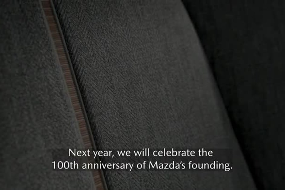 Mazda MX-30 eléctrico com 200 km de autonomia