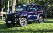 Pequeno Suzuki Jimny é o último reforço da polícia italiana