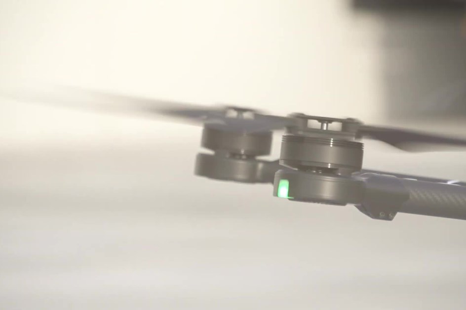 SEAT já usa drones para transportar material na sua fábrica