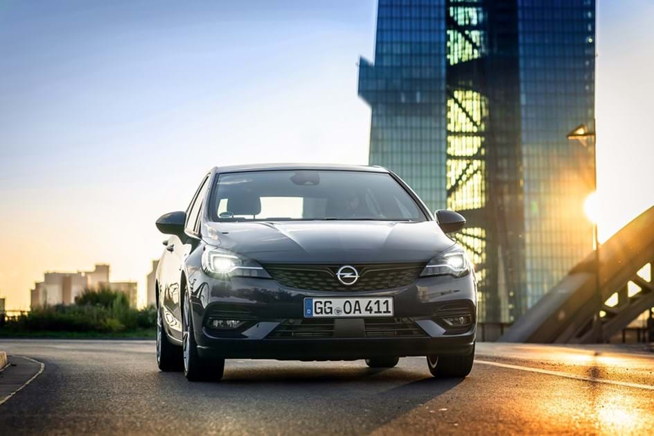 Opel Astra já chegou a Portugal e nós já sabemos os preços