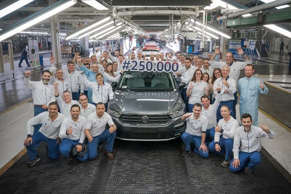 Autoeuropa atinge produção recorde de 250 mil carros num ano   
