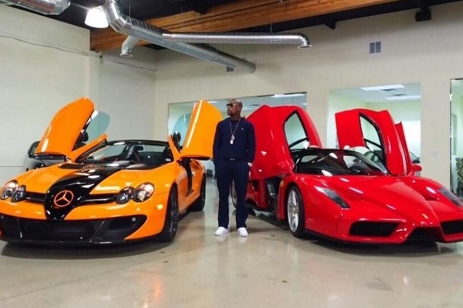 Floyd Mayweather ostenta coleção de carros na web: Brinquedos