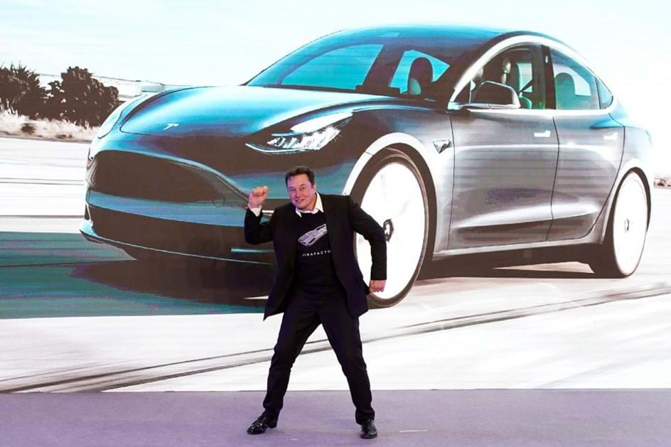 Elon Musk inaugurou fábrica em Xangai e prometeu um novo Tesla chinês