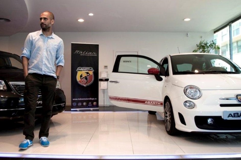 Pep Guardiola já "espatifou" 540 mil euros em carros