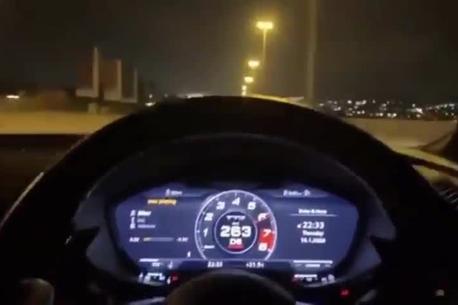 Audi TTS: aceleração máxima até aos 308 km/hora