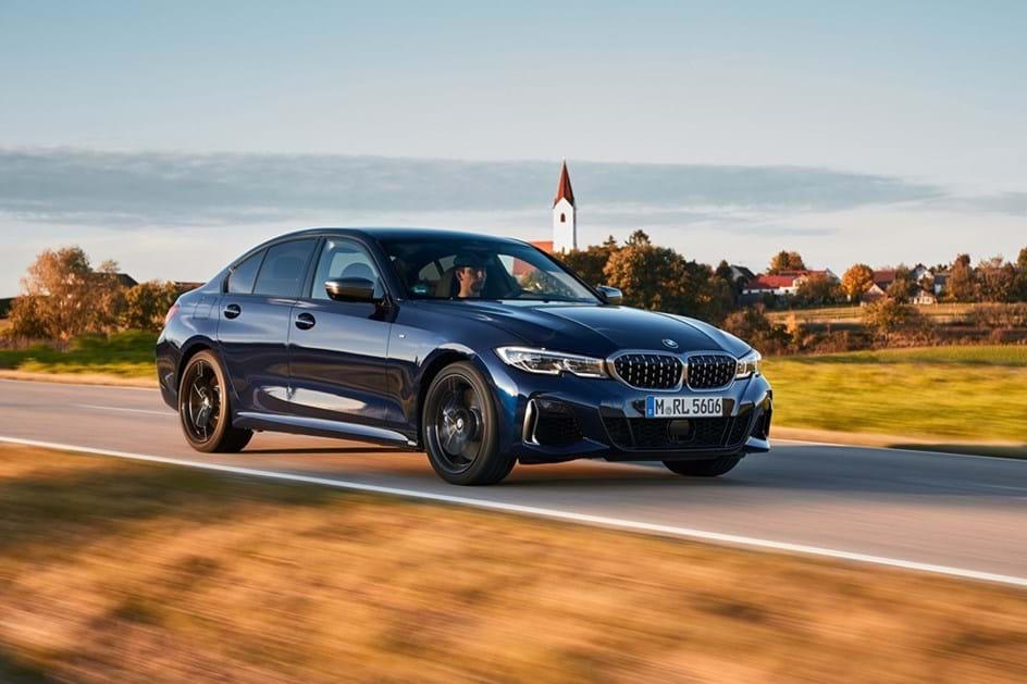 BMW alarga gama híbrida no salão de Genebra