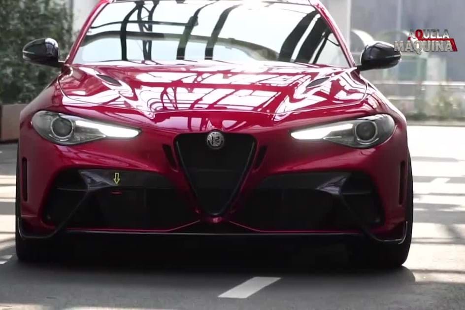 Novo Alfa Romeo Giulia GTA é um "monstro" de 540 cv