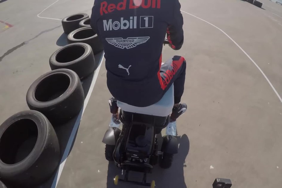 F1: Verstappen e Albon em luta de geladeiras motorizadas