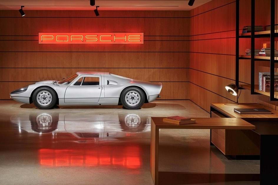 Garagem de sonho: é assim que os milionários guardam os seus automóveis