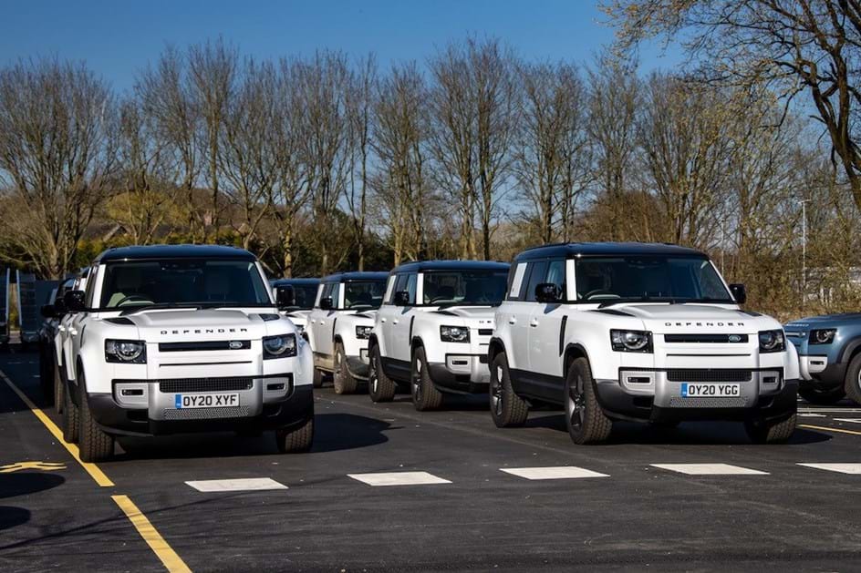 Jaguar e Land Rover cedem mais de 160 veículos para ajudar no combate ao coronavírus