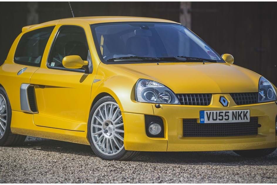 Ainda se lembra do fantástico Renault Clio V6?