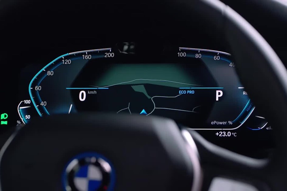 Novo eléctrico BMW iX3 começa nos 80 mil euros e dá 460 km de autonomia
