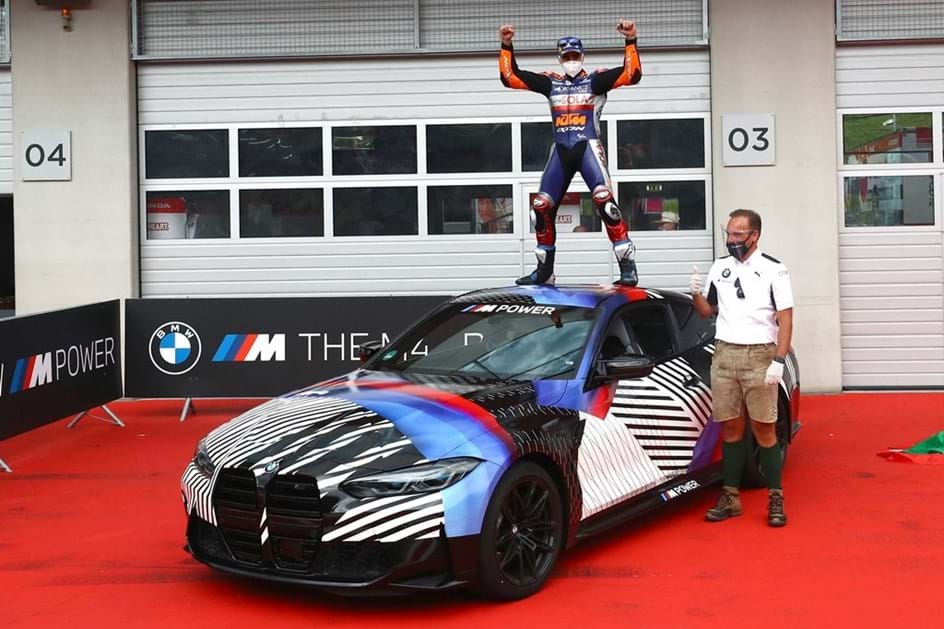 Miguel Oliveira fez história e recebeu BMW M4 Coupé com 480 cv