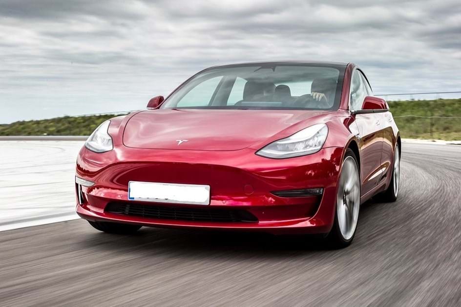 Portugal vai receber Tesla Model 3 fabricado na China