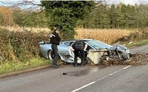 Jaguar XJ220 de Top Gear destruído em acidente