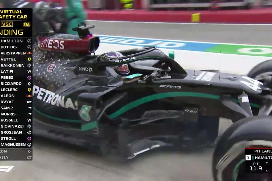 Lewis Hamilton rei no GP Emilia Romagna e Mercedes revalida título mundial