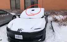 'Sentry Mode' do Tesla Model 3 derrete gelo e neve do pára-brisas