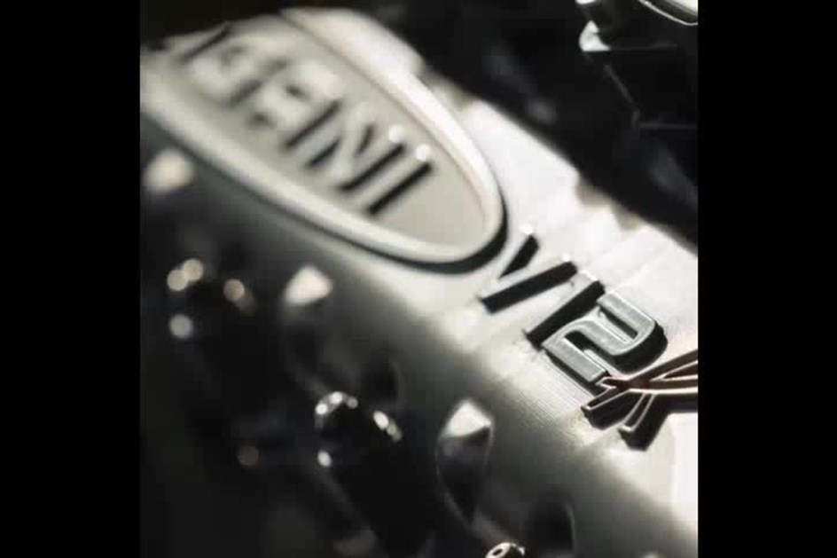 Já ouviu o barulho do V12 do Pagani Huayra R? É brutal!