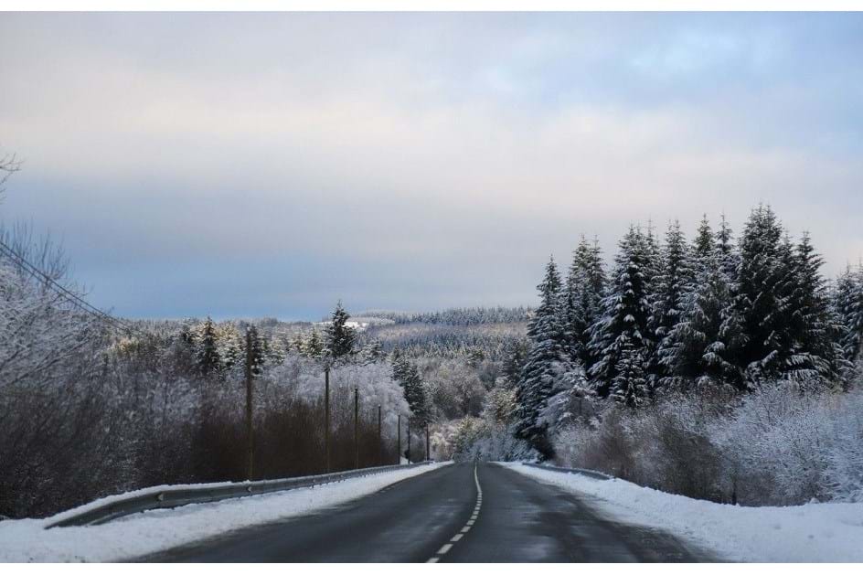 Power Road: há uma estrada em França que derrete neve e gelo