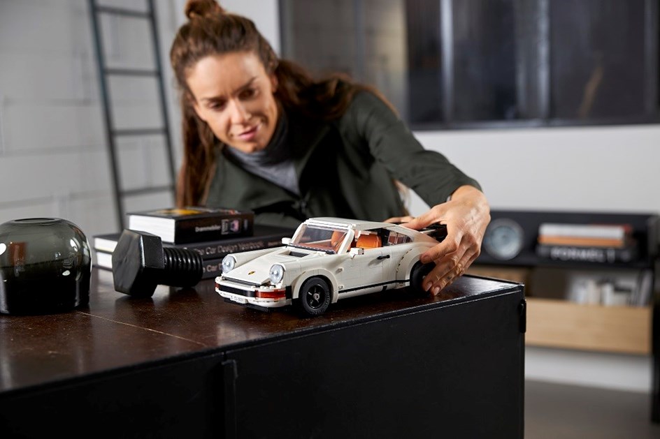 Porsche 911 Turbo e 911 Targa são um 'dois em um' da Lego
