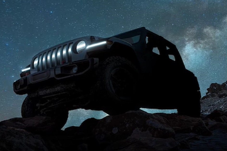 Jeep mostra Wrangler 100% eléctrico em novo anúncio