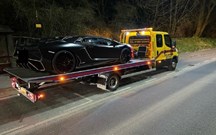 Não paga taxas de circulação e Lamborghini é rebocado pela polícia!